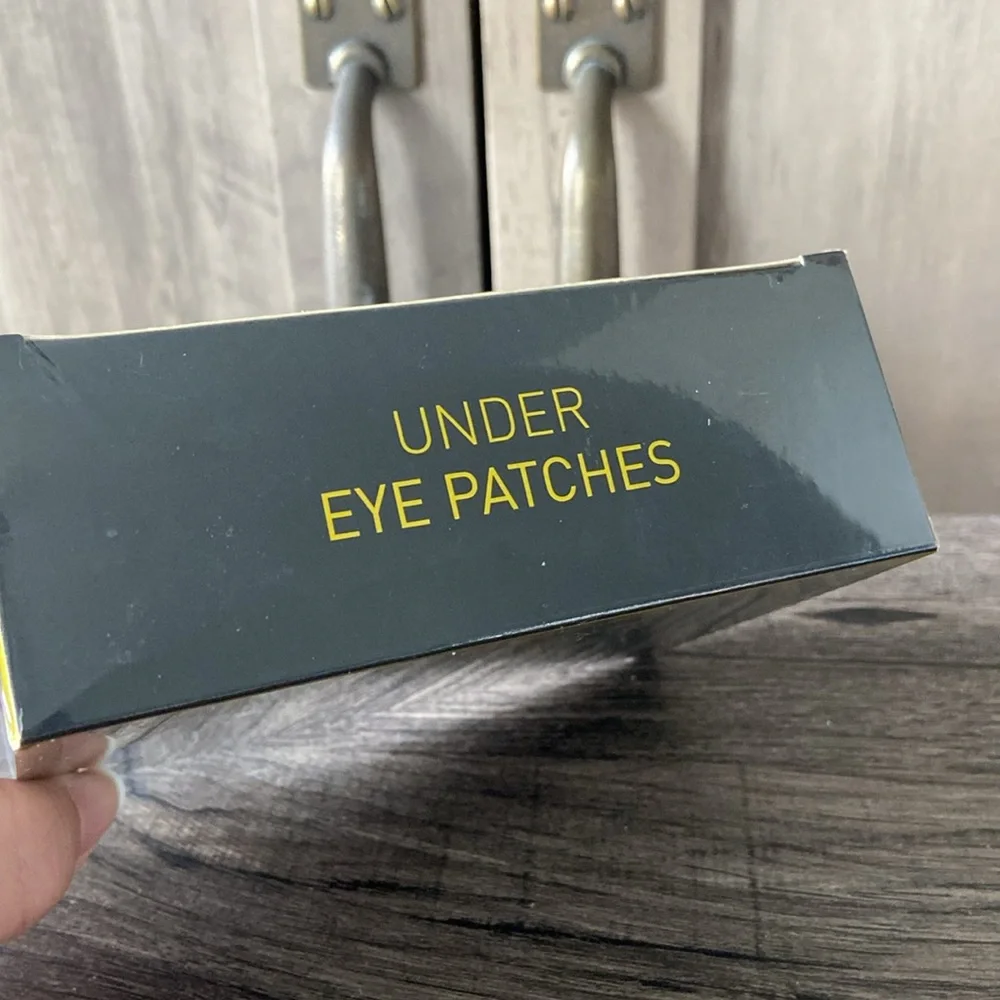 Eye Mask 24K Gold New in box 15 pairs Dermora Brand